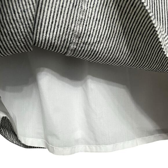 J. CREW Blue and White Striped Chambray Mini Skirt Women’s Size 4 - Picture 5 of 8